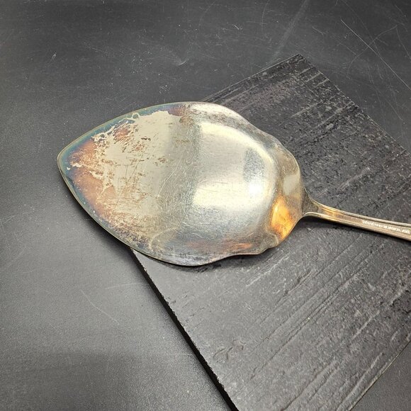 Vintage Stratford Silverplate Pie Server With Ornate Floral Handle Design HS269 - Picture 4 of 6